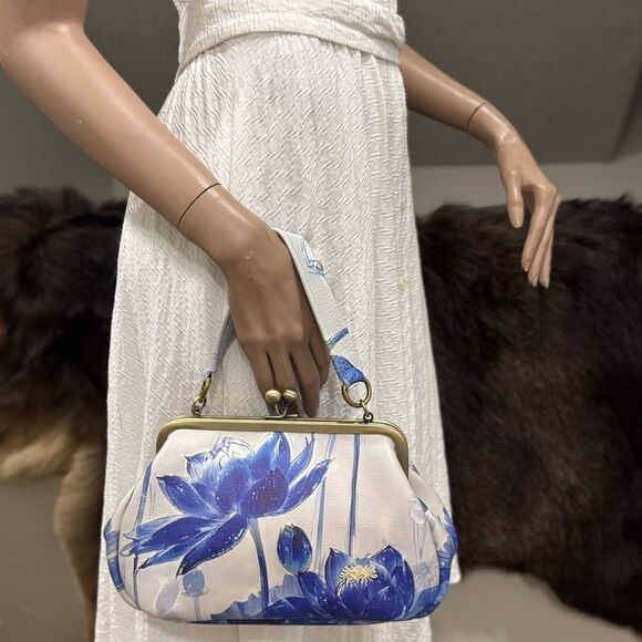 Vintage Style Handmade Cowhide Leather Lotus Print Kisslock Purse, Multi Use Bag - Picture 3 of 13